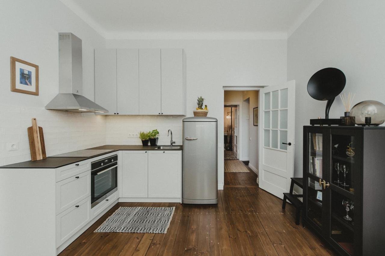 Cozy Apartment Near Zalgirio Arena By Urban Rent Kaunas Exterior photo